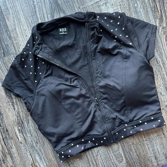 Pro NFL or NBA Cheer audition outfit - Picture 3 of 4